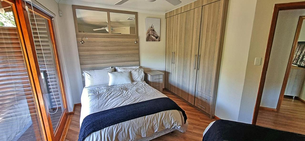 Loskop Serene Bush Cabin Winterkamp エクステリア 写真